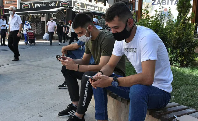 Dijital Bağımlılıkla Mücadele Derneği Başkanı cep telefonlarındaki 'Mavi' tehlike için uyardı - 4