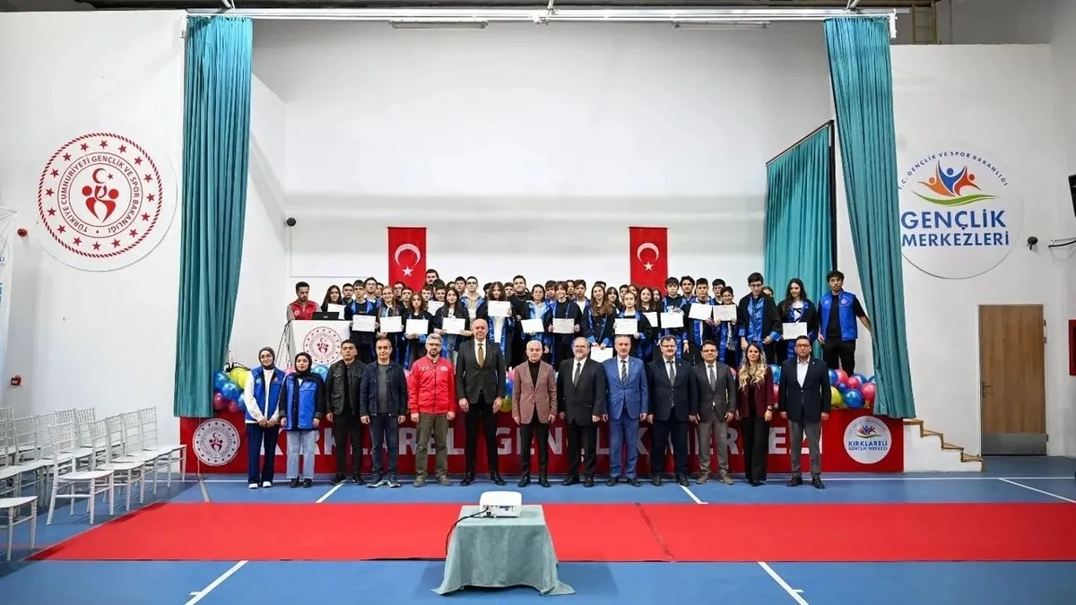 Kırklareli'nde geleceğin teknoloji yıldızları mezun oldu