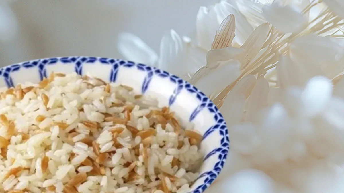 Şefler de böyle yapıyor! 'Pilavım tutmuyor' diyenlere tane tane pilav tarifi...