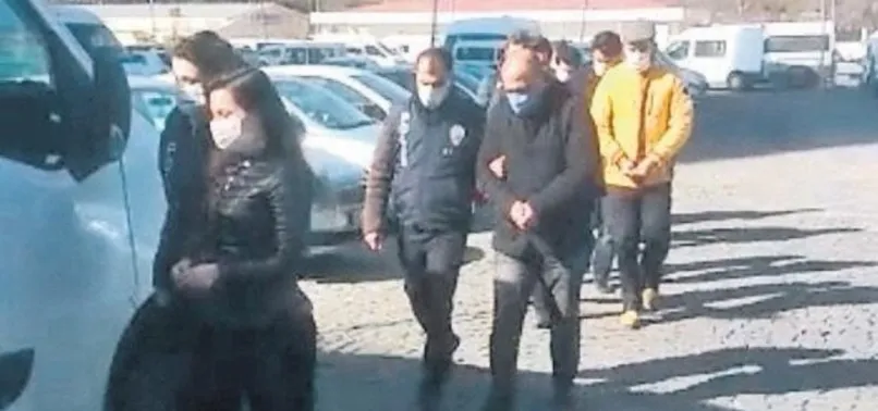 Yurt dışına gri firar! İnsan kaçakçılığı çetesi çökertildi