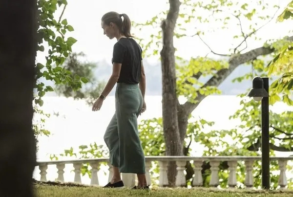 Finlandiya’nın parti düşkünü Başbakanı Sanna Marin’den skandal fotoğraf!