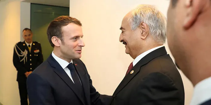 Son dakika: Almanya Başbakanı Merkel, darbeci Hafter ile görüştü!