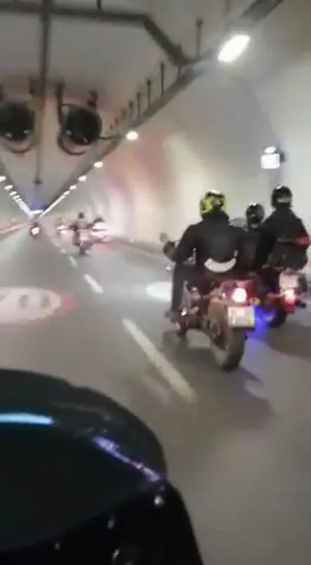 Avrasya Tüneli’nde yeni dönem! İlk geçen motosikletliler o anları kaydetti