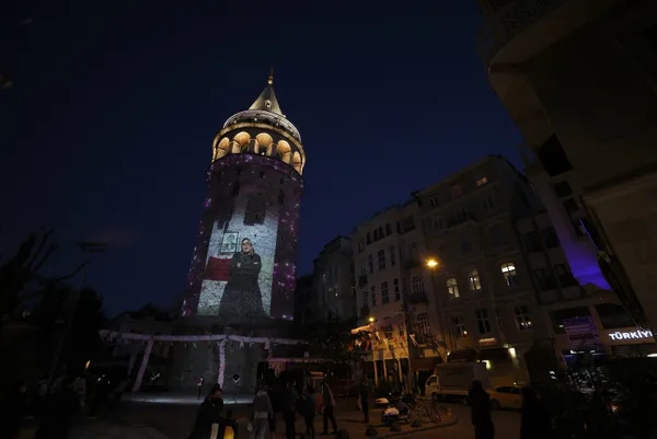 Galata Kulesi'nde ''Anneler Günü''ne özel kareler! Mustafa Kemal Atatürk ve Başkan Erdoğan detayı - 6