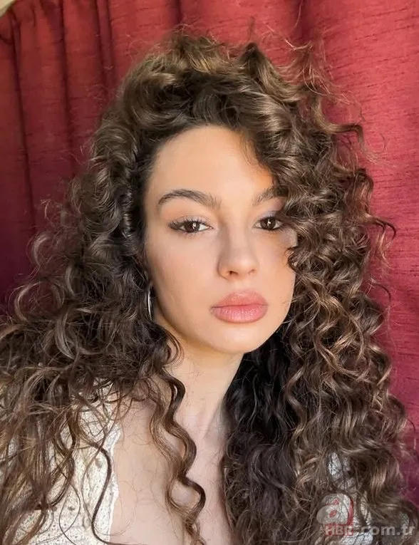 Bir Gece Masalı'nın Canfeza'sı Su Burcu Yazgı Coşkun'un ablasıyla benzerliği şaşırttı 7