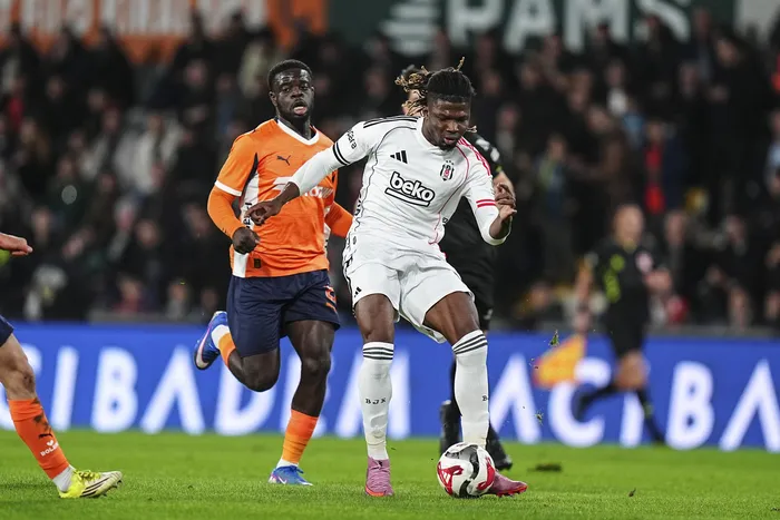 besiktas-uzatmalarda-hayat-buldu-kartal-deplasmanda-hata-yapmadi-1771182856428.jpg Beşiktaş uzatmalarda hayat buldu! Kartal deplasmanda hata yapmadı - 8