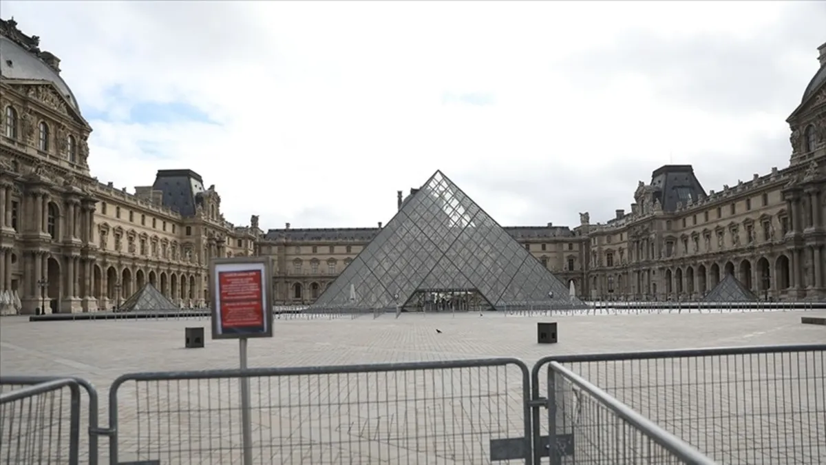 Louvre Müzesi'nde "100 kameralık" önlem