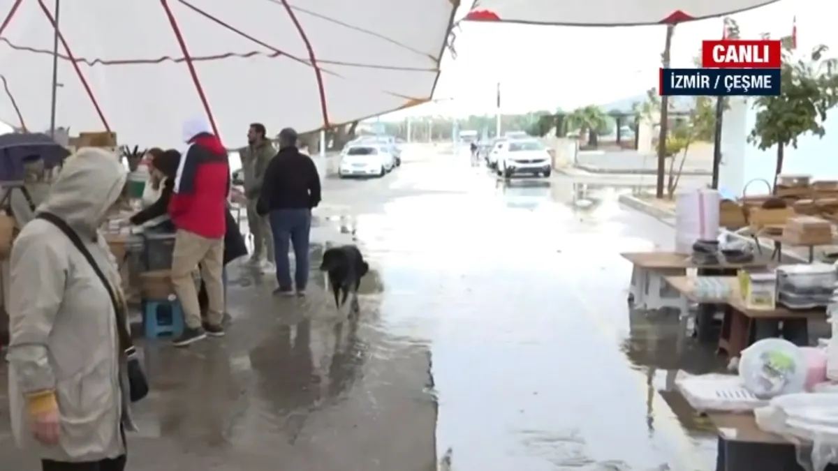 Çeşme’yi sağanak vurdu! A Haber olay yerinde