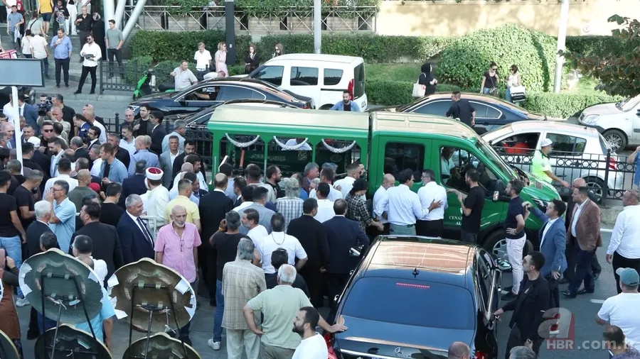 Başkan Recep Tayyip Erdoğan'ın kuzeni Mehmet Mutlu son yolculuğuna uğurlandı 1