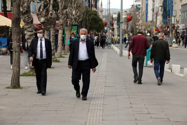 1618725366978.jpg Koronavirüs aşısı yaptırmayana para cezası! Dikkat çeken öneri - 17