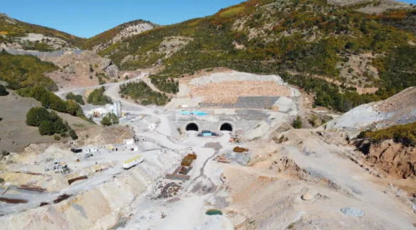 Geminbeli Tüneli’nde sona gelindi! Işığa 250 metre