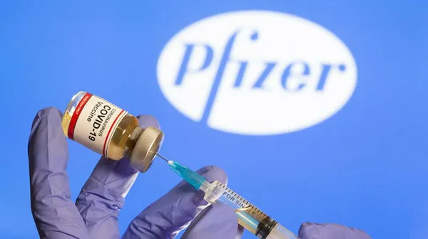 son-dakika-haberi-pfizer-ve-biontechin-gelistirdigi-koronavirus-asisi-ile-ilgili-kritik-uyari-asiyi-kimler-yaptirmamali-yan-etkileri-neler-1608131222722.jpg Son dakika haberi: Pfizer ve BioNTech'in geliştirdiği koronavirüs aşısı ile ilgili kritik uyarı! Aşıyı kimler yaptırmamalı? Yan etkileri neler? - 5