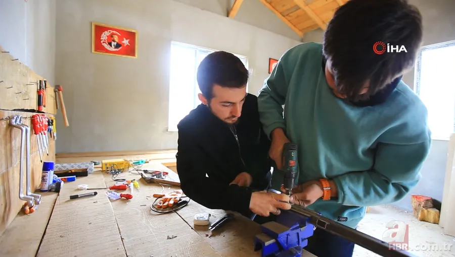 Cep telefonlarını ve bilgisayarını satarak 5 bin TL’ye kendi imkanlarıyla öyle bir şey yaptılar ki! Pvc boru kaplamasıyla… 12