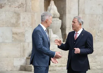 Milli Savunma Bakanı Hulusi Akar Letonya’da