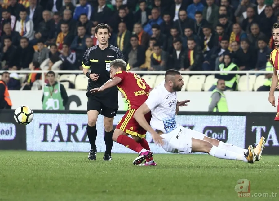 Yeni Malatya - Trabzonspor maçından kareler 16