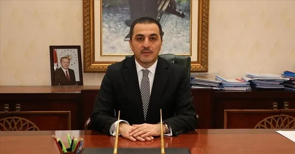 Türker Öksüz kimdir, kaç yaşında, nereli? Yeni Burdur Valisi Türker Öksüz hangi görevlerde bulundu?