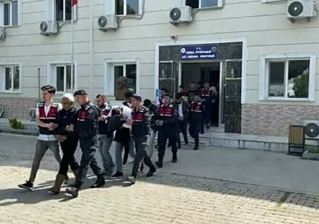 İzmir'de uyuşturucu operasyonu: 14 gözaltı