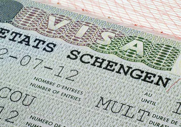 AB vizesi ne kadar oldu? Schengen vizesi zamlanıyor...