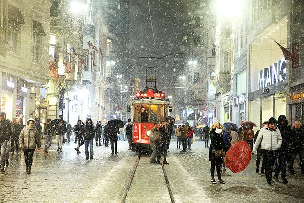 pes-pese-uyarilar-geldi-mgm-haritayi-guncelledi-12-il-icin-yogun-kar-uyarisi-istanbula-kar-ne-zaman-yagacak-1706389517590.jpg Peş peşe uyarılar geldi! MGM haritayı güncelledi: İstanbul için yoğun kar uyarısı... - 8