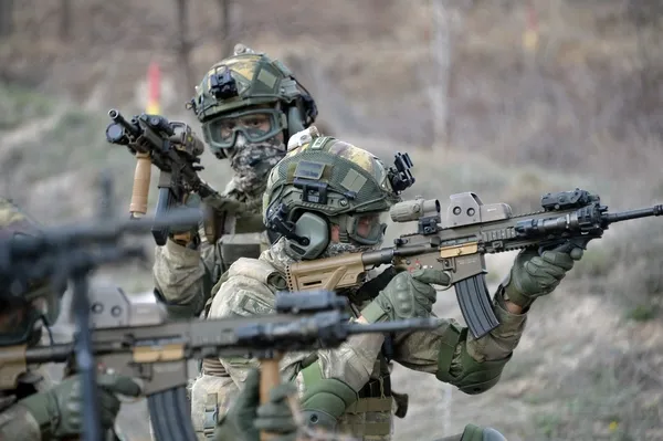 sehitlerin-kani-yerde-kalmadi-22-terorist-daha-olduruldu-1669492706126.jpg Şehitlerin kanı yerde kalmadı: 22 terörist daha öldürüldü - 1