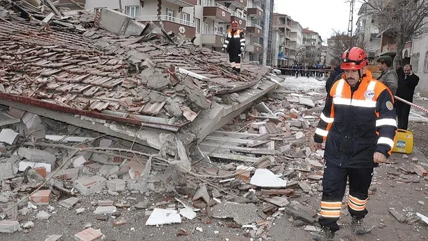 deprem-oncesi-duyulan-ses-neden-olur-depremden-once-neden-ses-gelir-deprem-oncesinde-duyulan-ugultulu-ses-1667548179008.jpg Deprem öncesi duyulan ses neden olur? Depremden önce neden ses gelir? Deprem öncesinde duyulan uğultulu ses? - 2