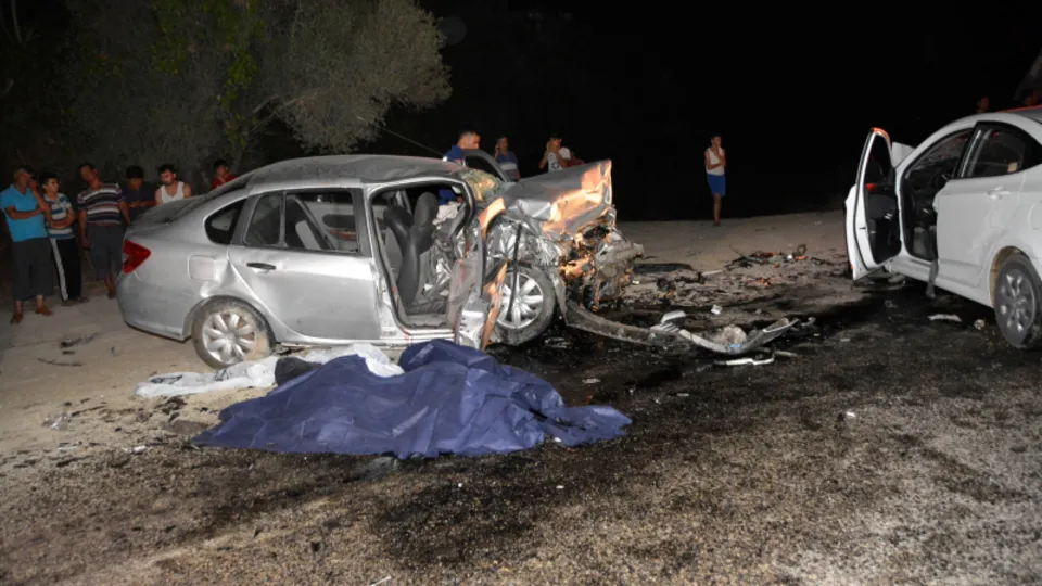 Muğla'da çok feci kaza! Ölü ve yaralılar var