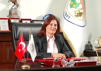 CHP'nin Aydın Büyükşehir Belediye Başkan adayı Özlem Çerçioğlu 14 davadan yargılanıyor! Yolsuzluk batağında yeniden aday gösterildi