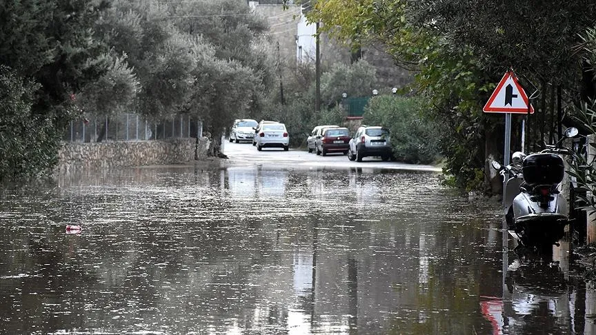 Meteoroloji uyardı! Sıcaklıklar 8 derece düşecek, İstanbul'da yağış başlayacak - 3
