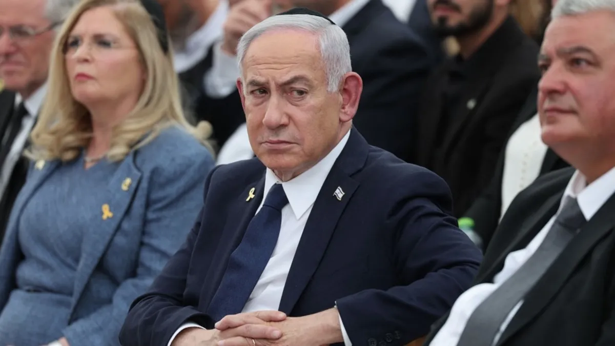 Netanyahu ailesinden büyük gaf: Mikrofonun açık olduğunu fark etmedi