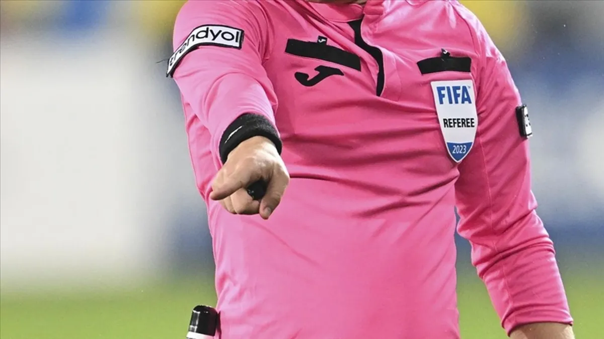 Galatasaray-Fenerbahçe derbisi öncesi hakem çıkmazı! Türk mü yabancı mı?