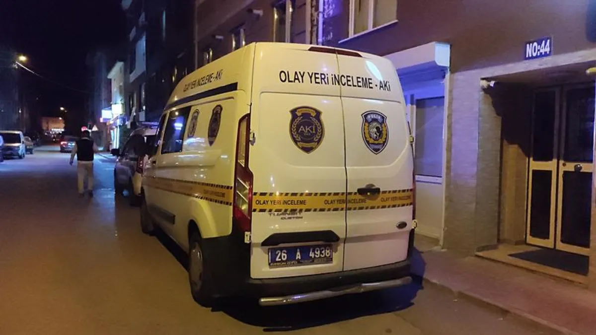 Tartıştığı eşine acımadı! Bıçakla yaraladı