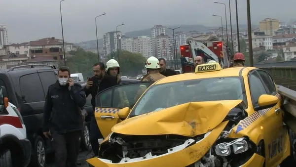 son-dakika-temde-yagmurda-asiri-hiz-dehseti-1634455349485.jpeg Son dakika: TEM’de yağmurda aşırı hız dehşeti! - 2