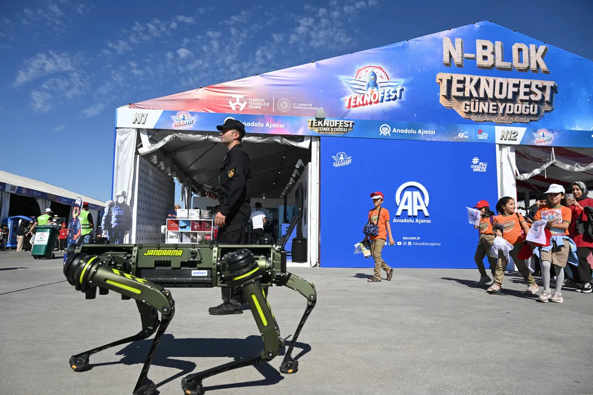 Festivalin son gününde kapanış seremonisi ve ödül töreni yapılacak.