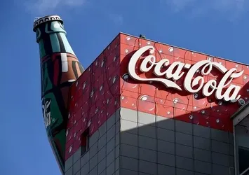 Coca Cola Hırvatistan'da bazı ürünlerini raftan çekiyor! Zehirlenme vakaları artmıştı