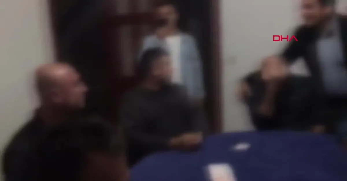 "Kolpaçino" filmi gerçek oldu! Villada kumar oynarken yakalandılar ceza yağdı |Video