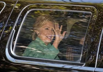 Adil Öksüz’den Clinton için 5 bin dolar bağış