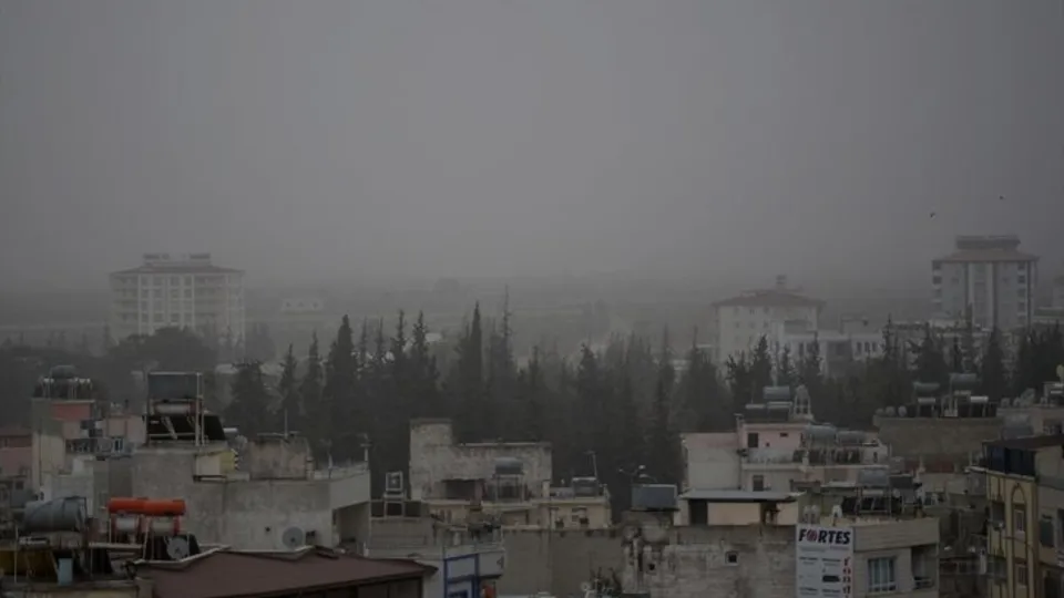 Meteoroloji'den çok önemli uyarı! Zorunlu olmadıkça dışarı çıkmayın