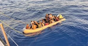 İzmir’de 43 göçmen son anda kurtarıldı