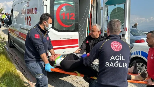 Aydın Efeler'de halk otobüsü devrildi: 28 yaralı - 4