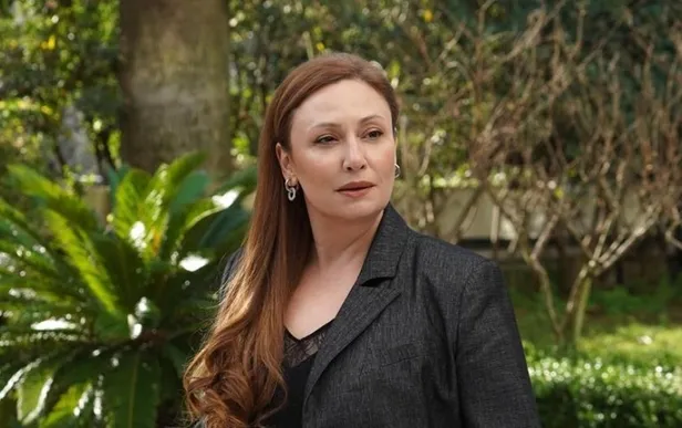 Yalı Çapkını 16. yeni bölüm fragmanı izle: Ferit’in çapkınlıkları gün yüzüne çıkıyor! Yalı’da yer yerinden oynayacak