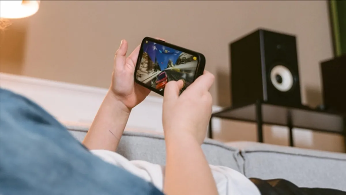 Sosyal medya ve oyunlar çocukları nasıl etkiliyor? A Haber sokağın nabzını tuttu