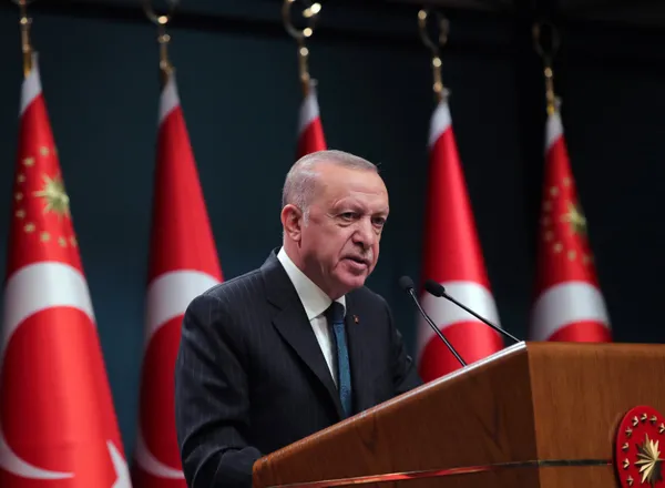 son-dakika-baskan-erdogandan-abdye-kritik-ziyaret-1631175378513.jpg Son dakika: Başkan Erdoğan'dan ABD'ye kritik ziyaret - 2
