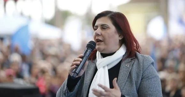 CHP’de yeni kaosun adı Özlem Çerçioğlu! İzmir teşkilatı ayağa kalktı! Özgür Özel’e yoğun tepki...