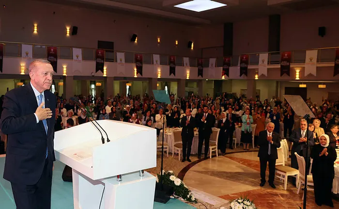 baskan-erdogandan-zam-aciklamasi-ciddi-sekilde-yukseltecegiz-1664293671369.jpg Başkan Erdoğan'dan "zam" açıklaması: Ciddi şekilde yükselteceğiz - 7