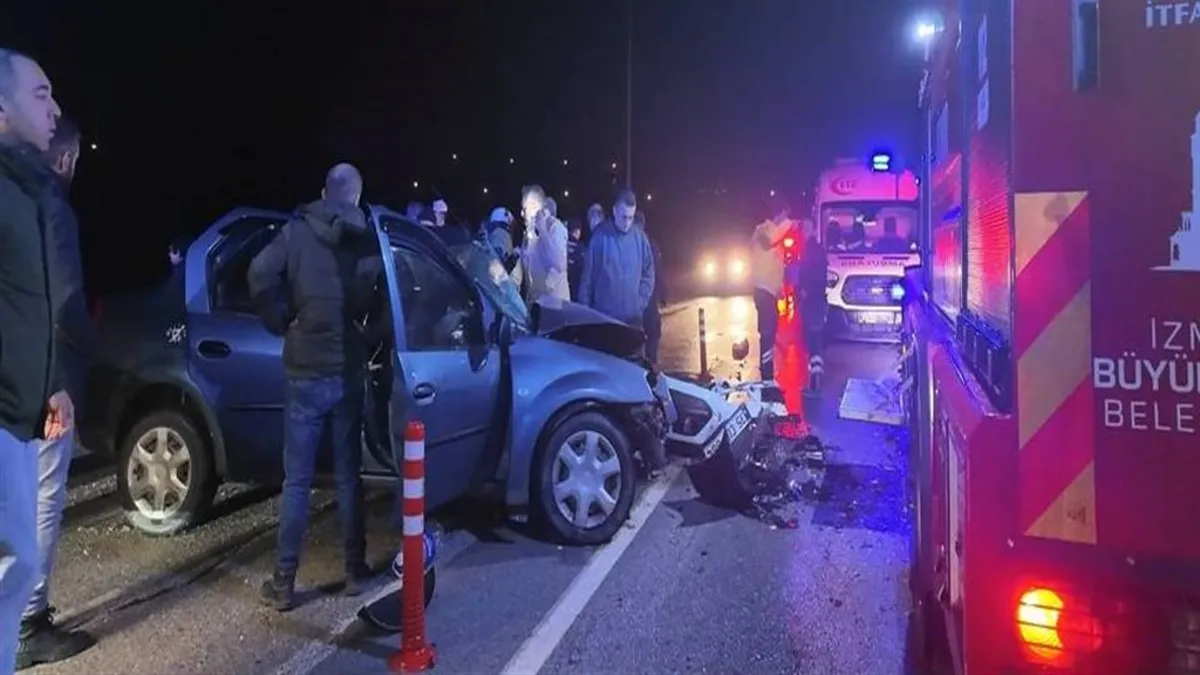 İzmir'de feci kaza! İki otomobil çarpıştı: 6 yaralı
