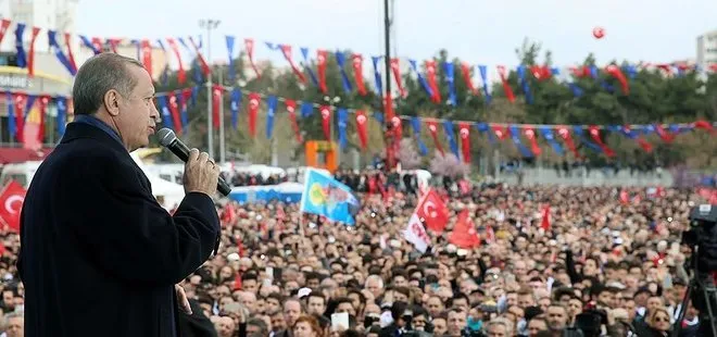Cumhurbaşkanı Erdoğan: Sen benim şakağıma o pankartta silahı dayasan ne yazar?