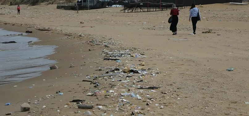 Kilyos Plajı'ndan 33 ton atık toplandı