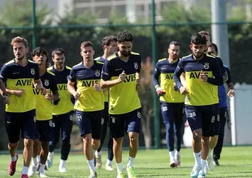 Fenerbahçe içeride başka dışarıda başka