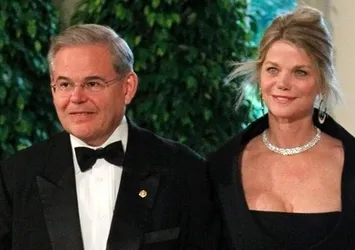 Türk düşmanı Bob Menendez’in eşi Nadine Arslanian Menendez hakkında çarpıcı gerçek: Ölüme neden olmuş