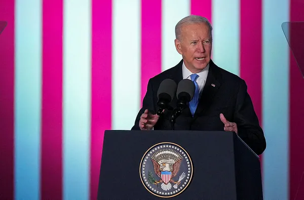 abd-baskani-joe-bidendan-polonyada-onemli-aciklamalar-rus-ekonomisini-kalbinden-vurduk-1648317305446.jpg ABD Başkanı Joe Biden'dan Polonya'da önemli açıklamalar! Rus ekonomisini kalbinden vurduk - 4